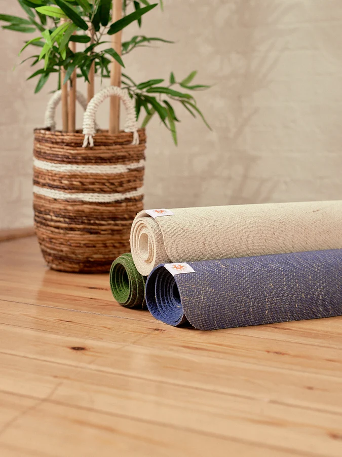 Complete Unity Yoga - 4mm Yoga Mat - Eco-friendly - Forrest Green - Image 3